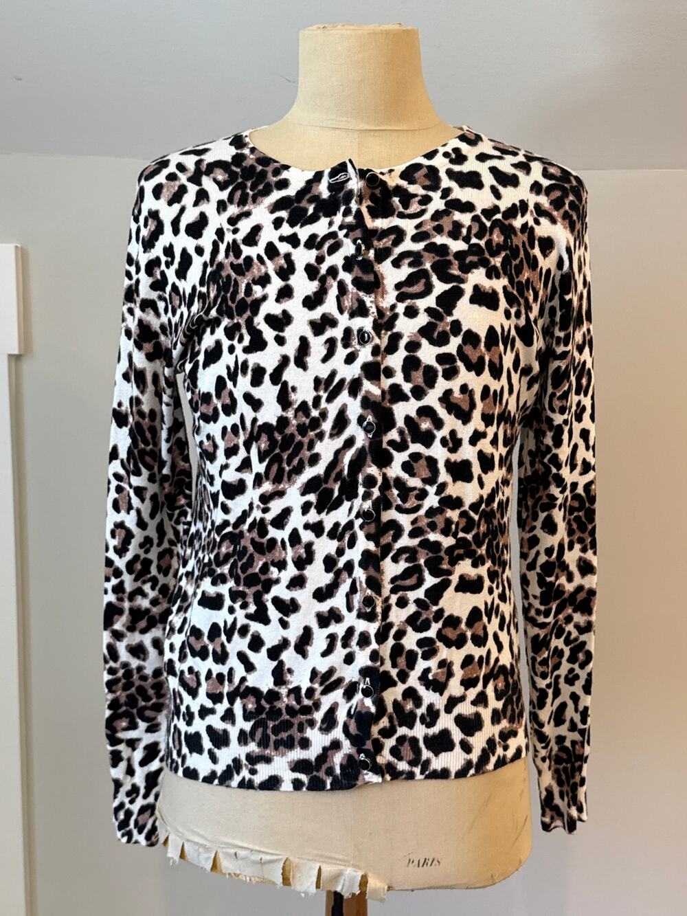 Ava Paige Animal Print Sweater NWT LARGE